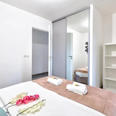 Apartament Confort Et Style Moderne A 2 Pas De La *